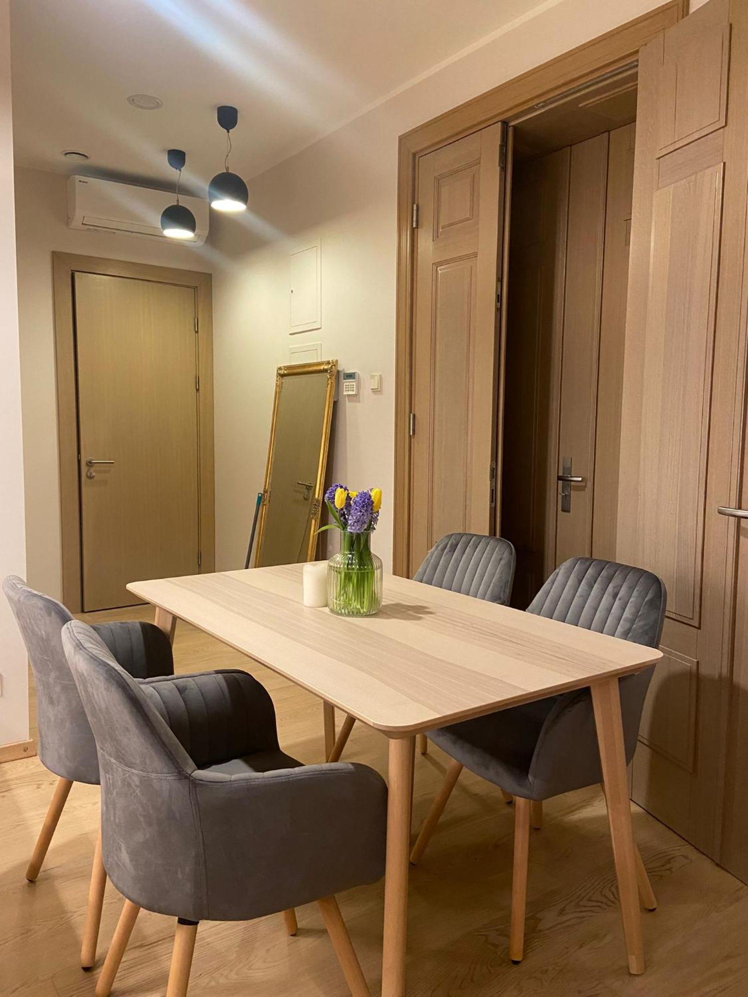 3 Bedroom Apartment In The Old/T Рига Екстериор снимка
