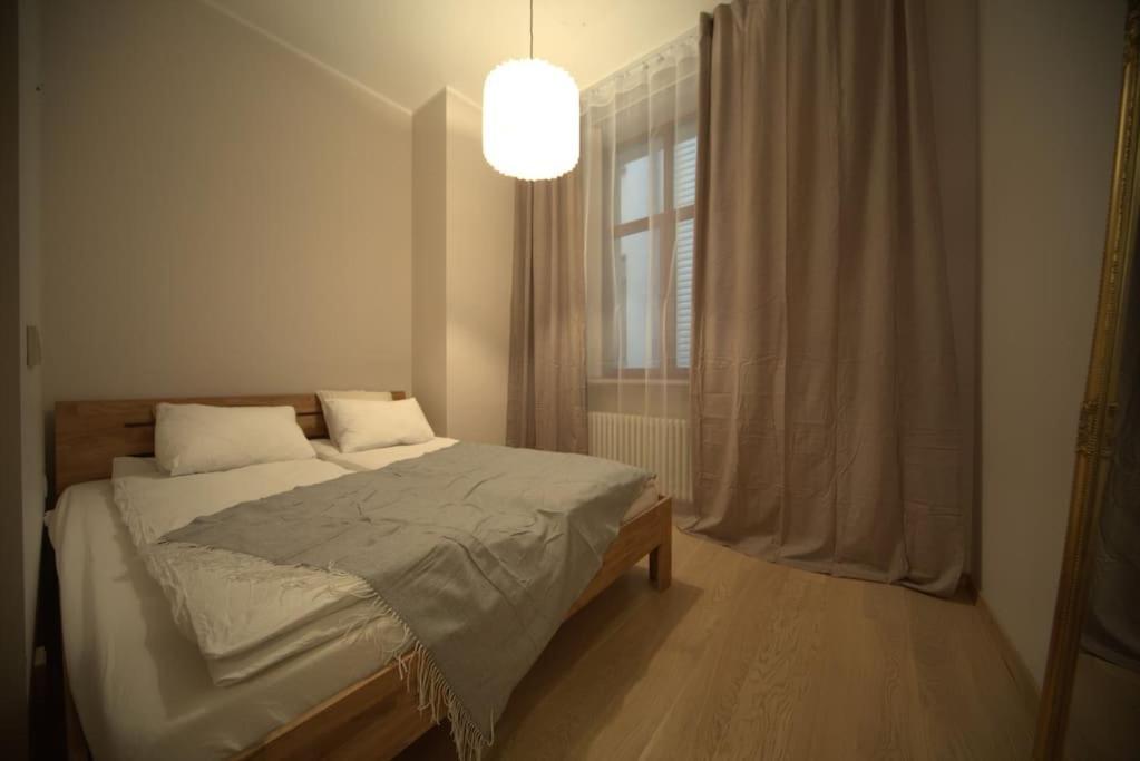3 Bedroom Apartment In The Old/T Рига Екстериор снимка